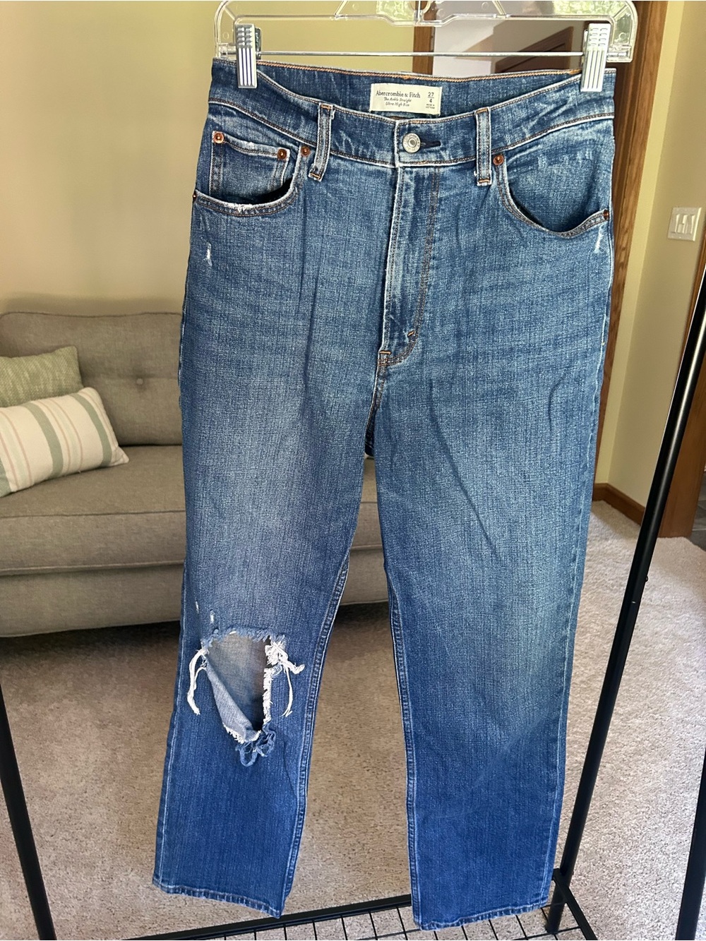 Abercrombie & Fitch women’s curve love Medium Blue Distressed Straight Jeans